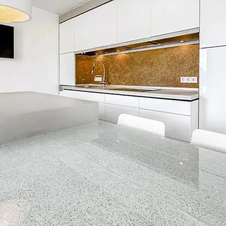 Luxuswohnung In Lage Mit Parkblick Διαμέρισμα Niederdorla